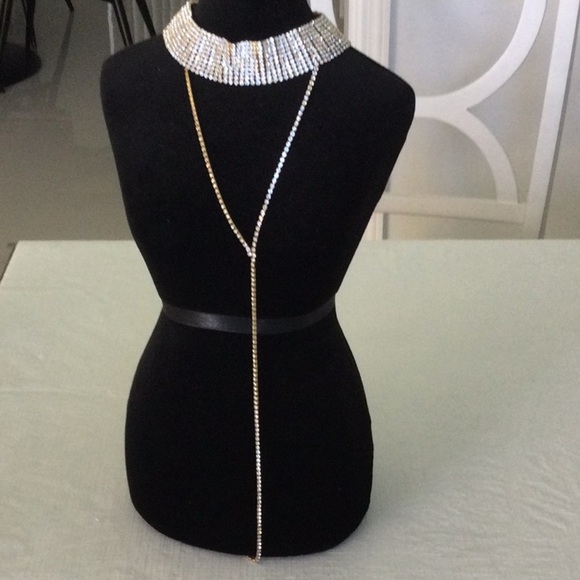 Elegant Gold and Silver color one piece Rhinestone Necklace * - Picture 1 of 5